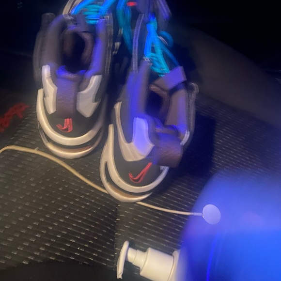 Nike 6y Ken Griffey jrs classics - Picture 2 of 5